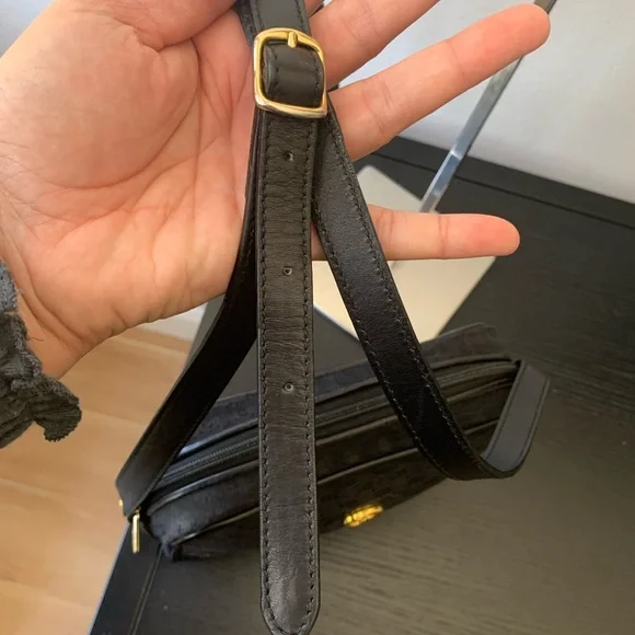 Authentic Black Classic Vintage GUCCI 70s Crossbody- amazing condition ๐ฎ๐นโค๏ธmed - Picture 14 of 15